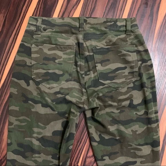 AMAZON ESSENTIALS Women’s Olive Camo Pull-On Knit Jegging Pants S Short - Picture 9 of 15